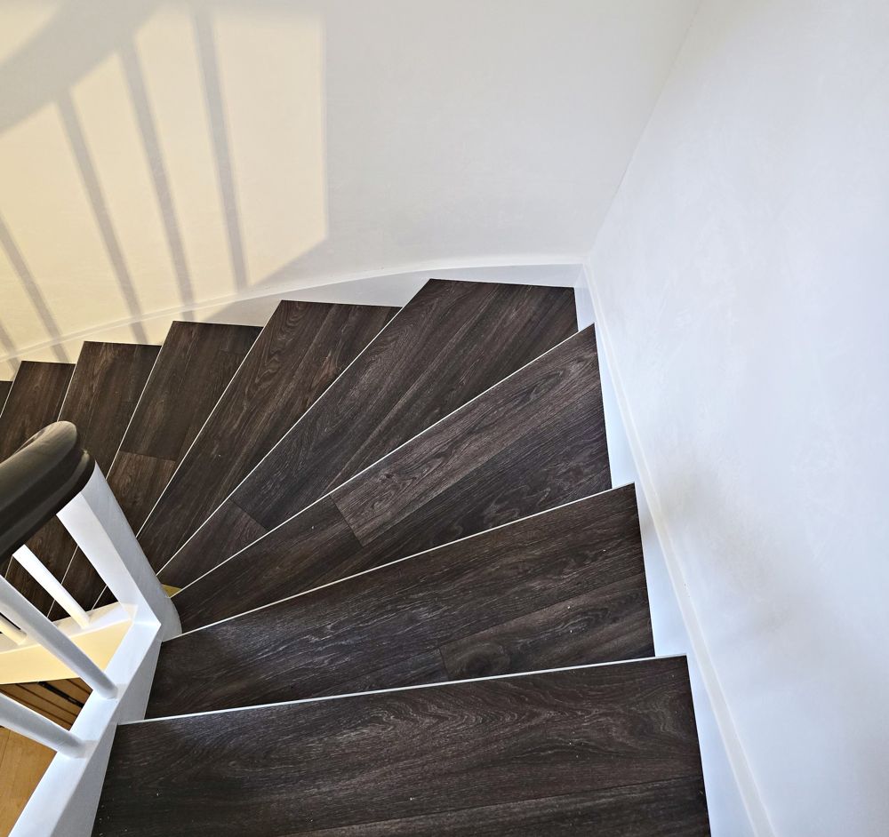 Treppe mit neuen Stufen